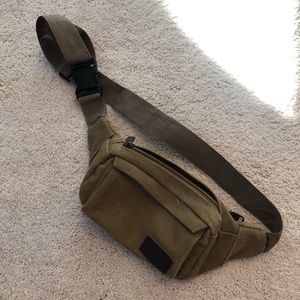 Khaki fanny pack